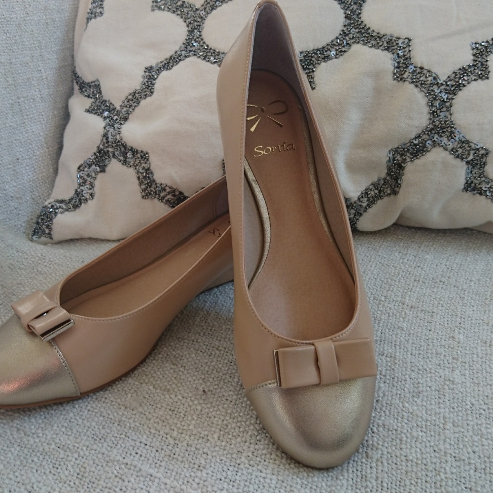 Comfortable bow wedges